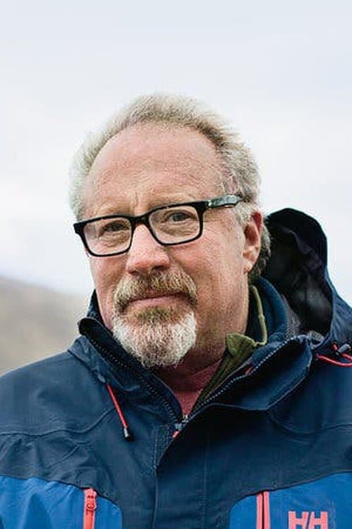 A portrait of Thom Beers