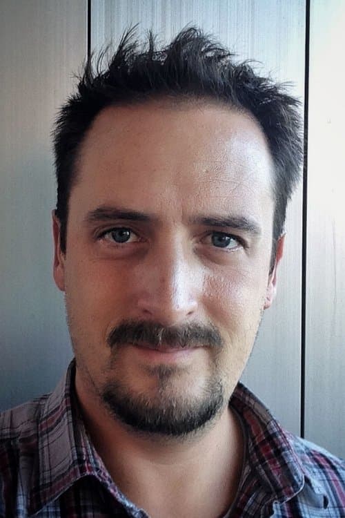 A portrait of Tim Limon