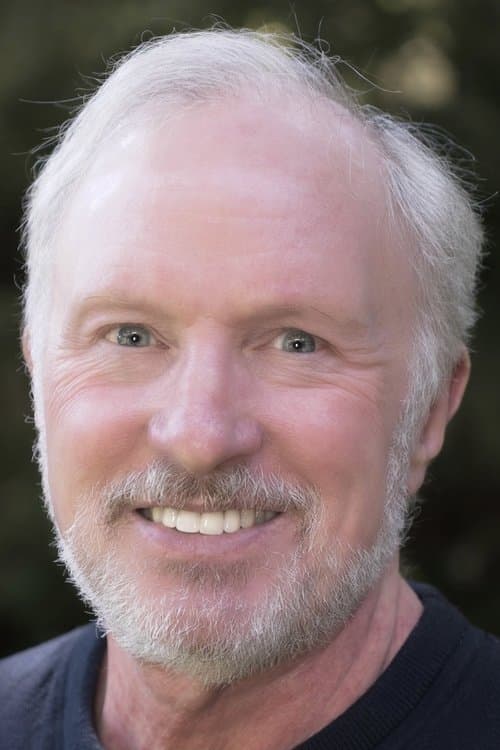 A portrait of Tom Ropelewski