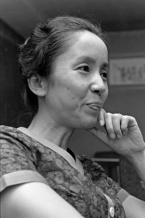 Tomoko Naraoka photo