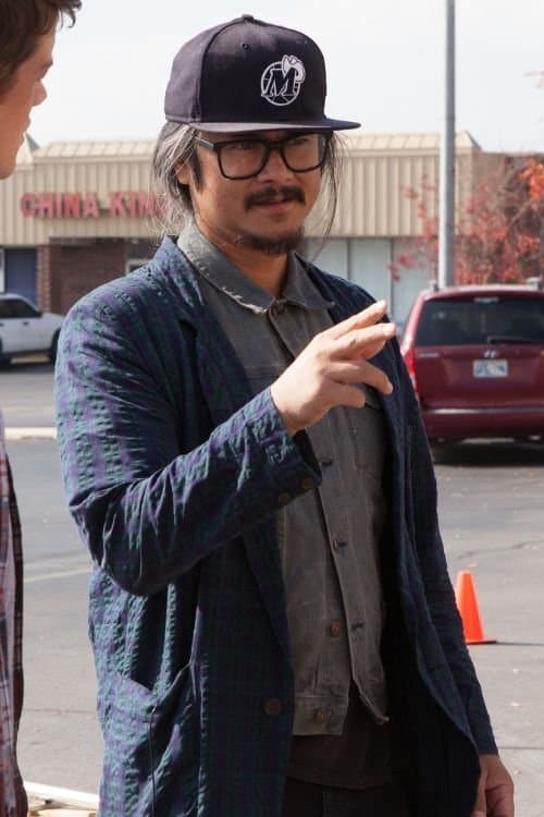 A portrait of Van Ditthavong