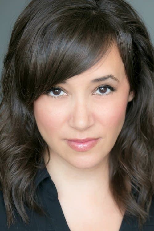 Victoria Cruz photo