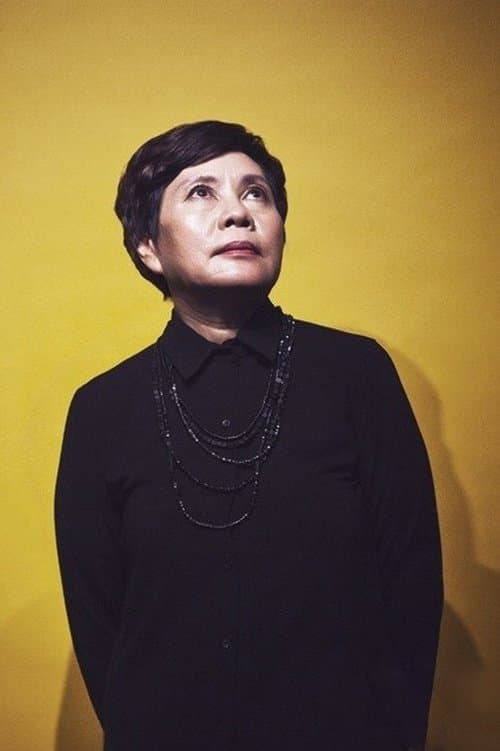 A portrait of Việt Linh