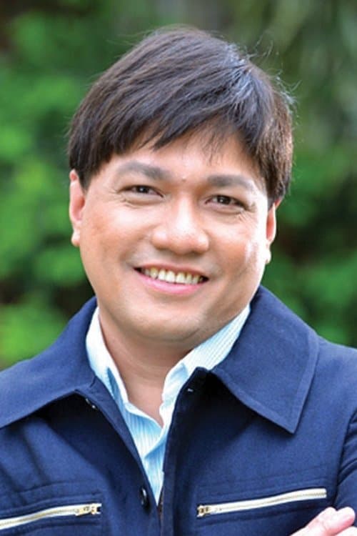 A portrait of Wenn V. Deramas