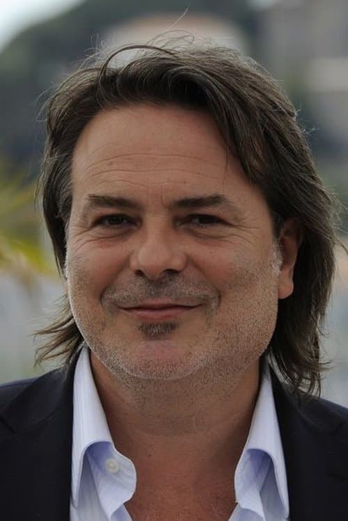 A portrait of Xavier Durringer