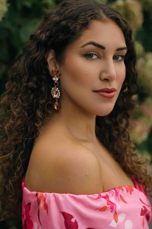 Yasmine Alice photo