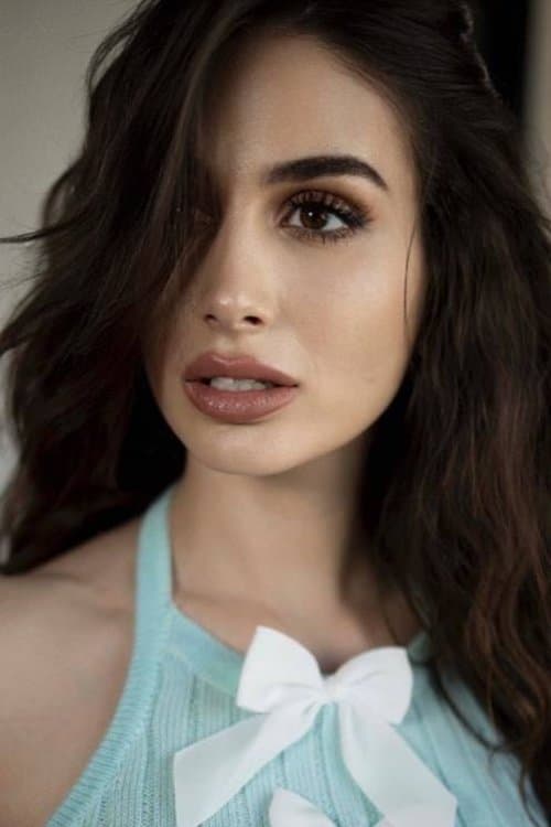 Yasmine Soofi photo