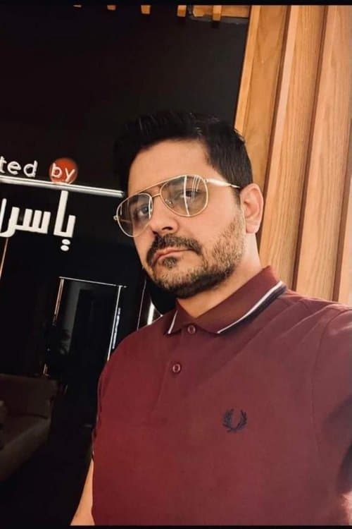 A portrait of Yasser Samy
