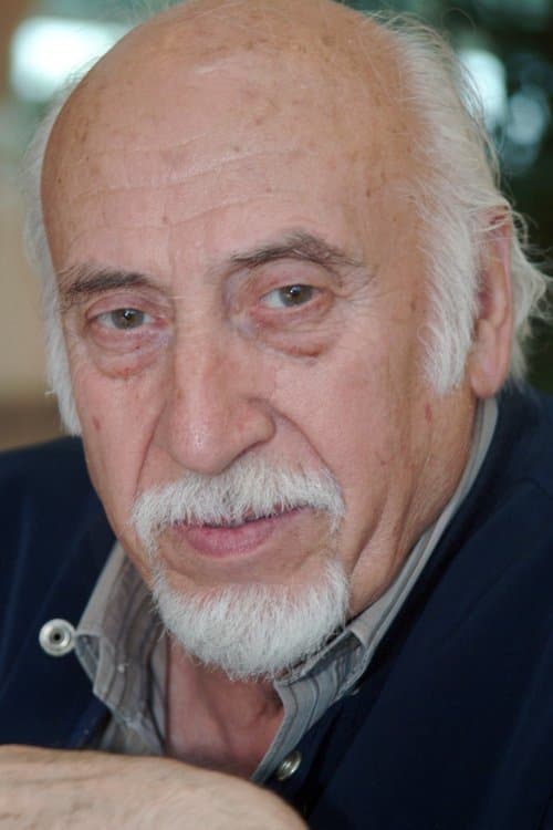 A portrait of Yılmaz Atadeniz