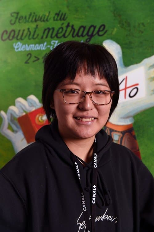 A portrait of Yingqing Gong