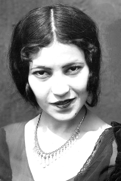 Ynez Seabury photo