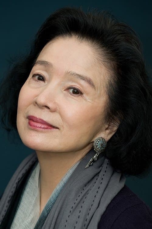 Yoon Jeong-hee photo