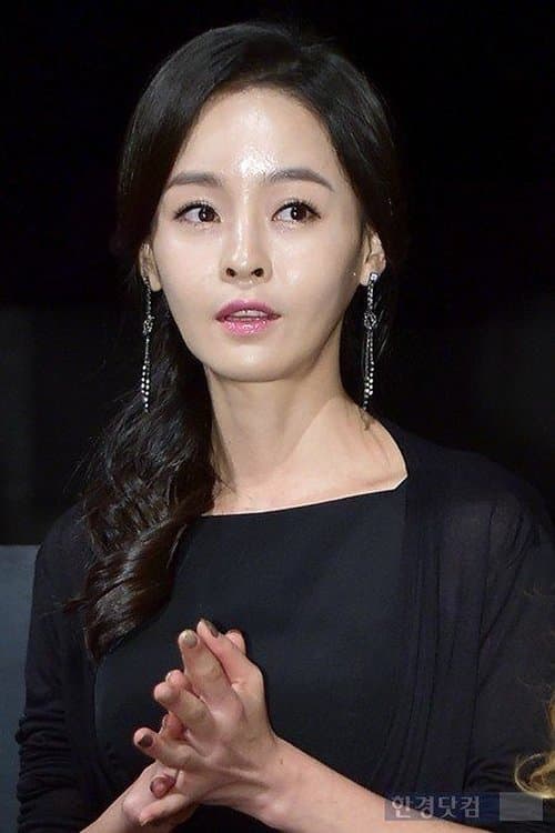 Yoon Sul-hee photo