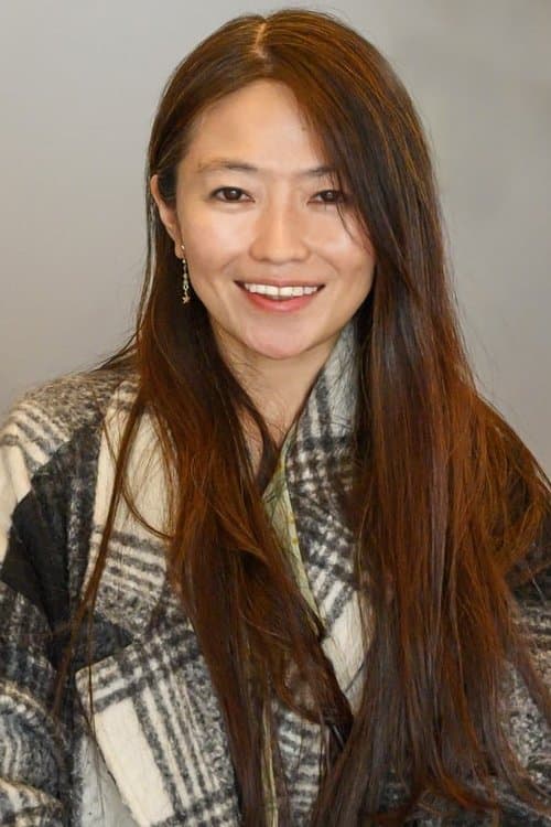 A portrait of Yui Miyatake