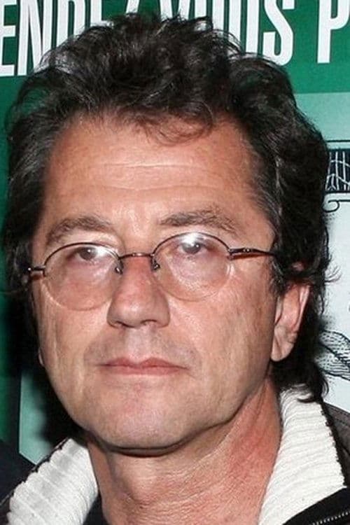 A portrait of Yves Fajnberg