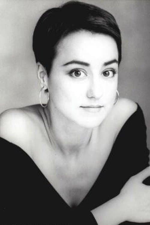 Yvonne Suhor photo