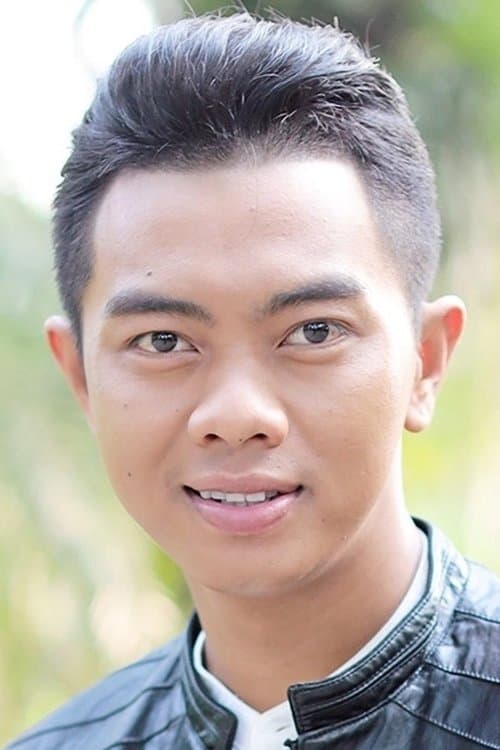 Zak Chumpae photo