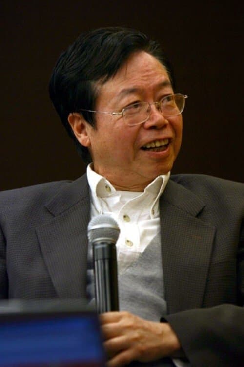 A portrait of Zien Zhang