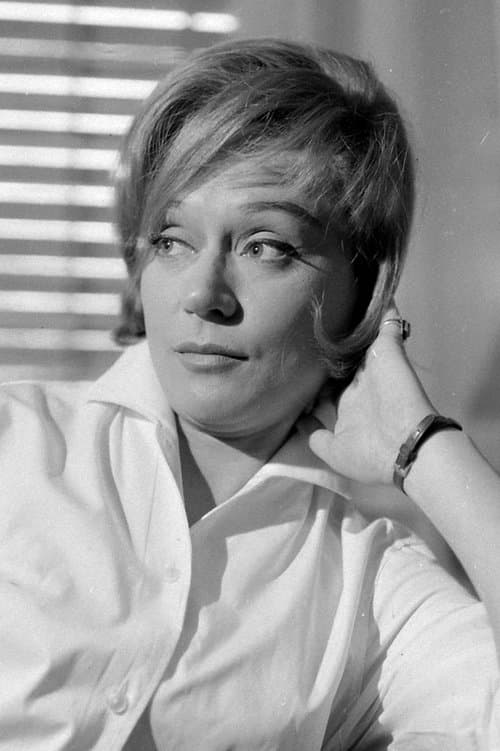 Zsuzsa Bánki photo