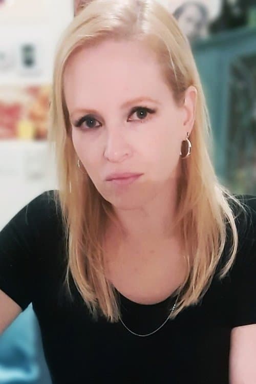A portrait of Izabel Grondin
