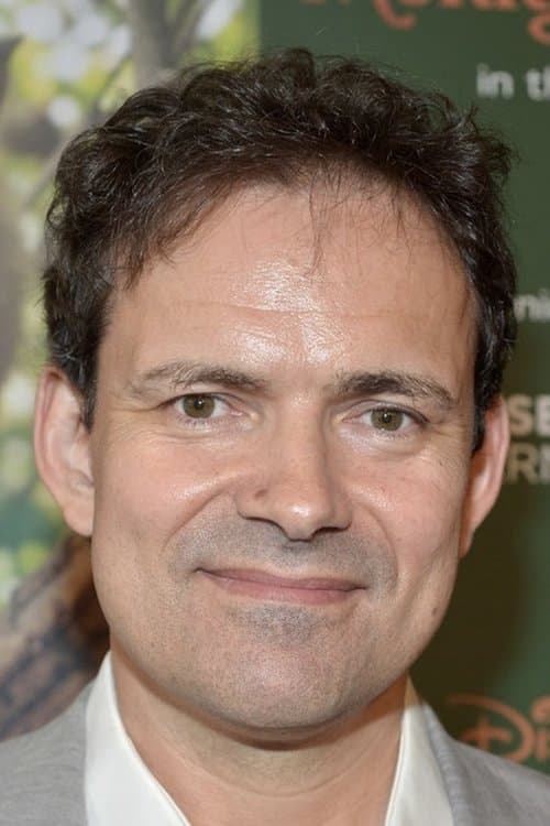 A portrait of Mark Linfield